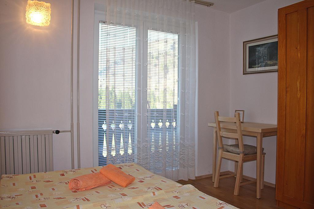 Apartments And Rooms Cerkovnik 博希尼 外观 照片
