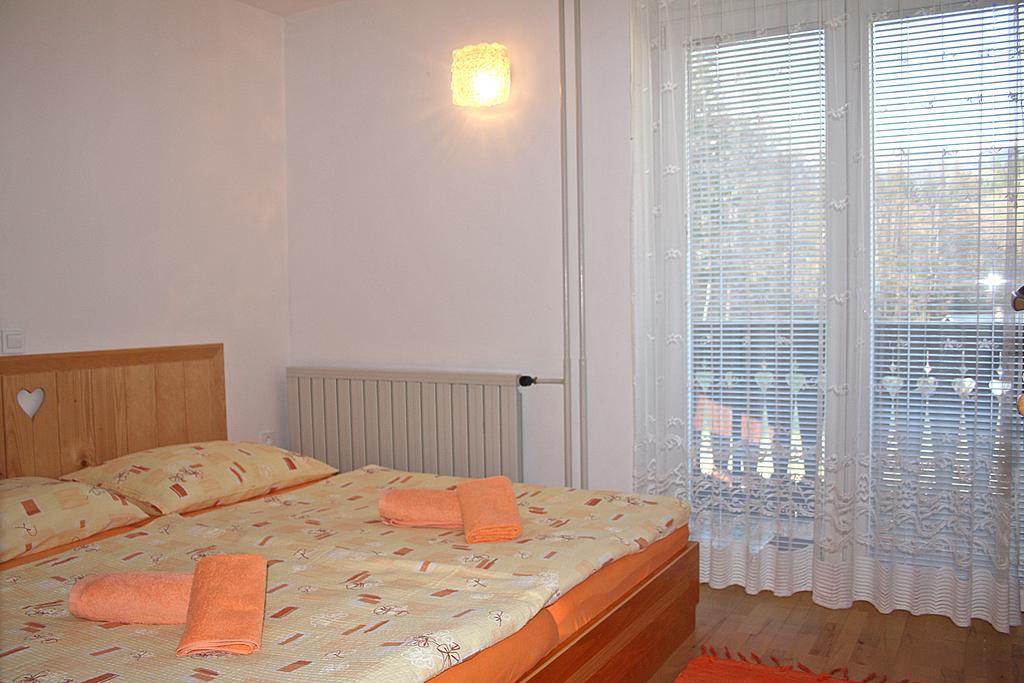 Apartments And Rooms Cerkovnik 博希尼 外观 照片
